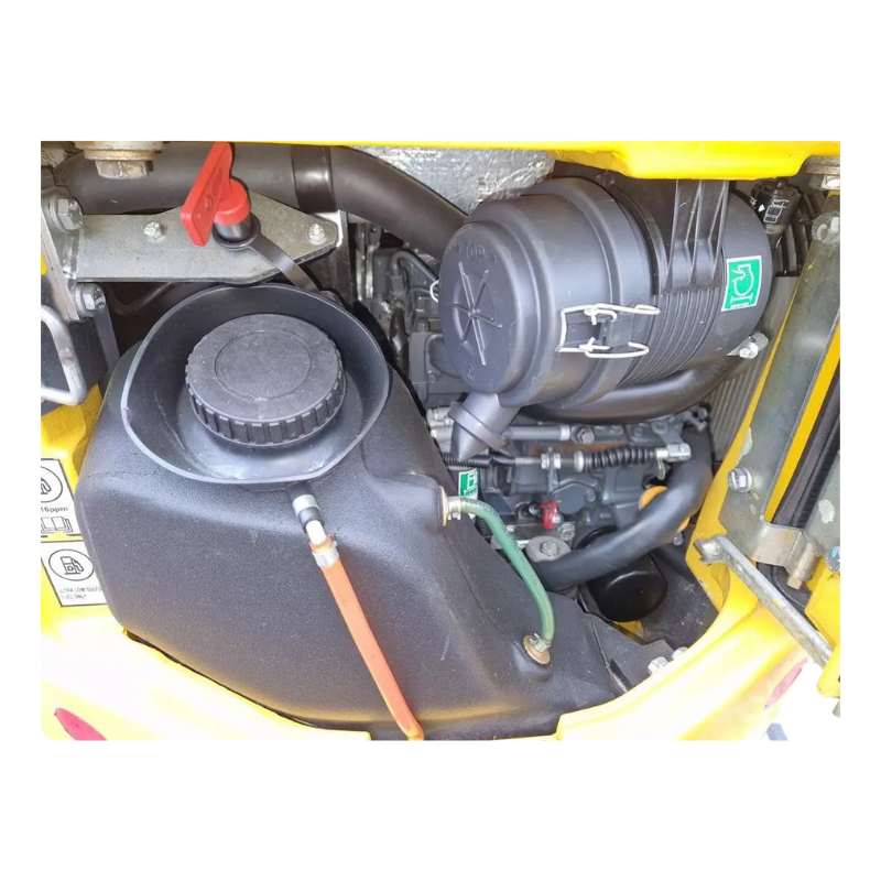 Mini pelle Komatsu PC 16 R 3HS 1,8T (2018) – 1 800 h – Image 8