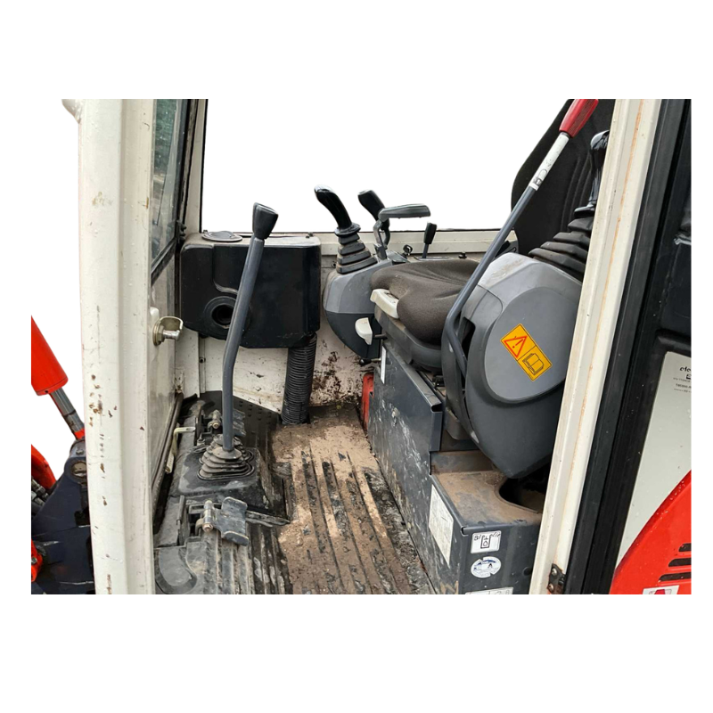 Mini Pelle KUBOTA KX41-3V – 1,6T – Occasion 2005 – 3344h+ 3 Godets – Image 8