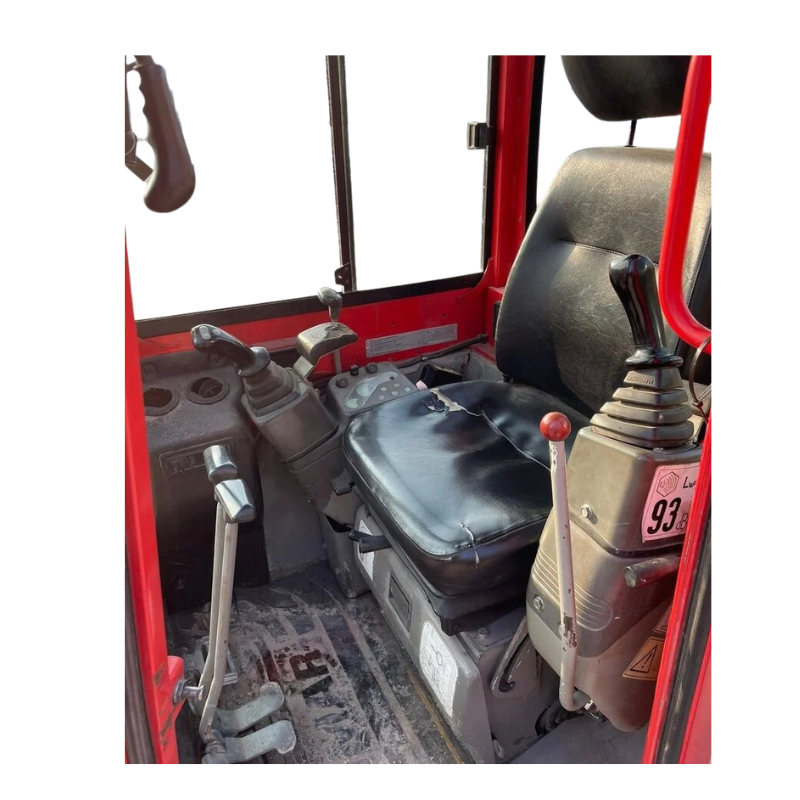 Mini Pelle YANMAR ViO25 – 2,85T – Occasion 2012 – 4750h+ 3 Godets – Image 4